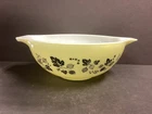 Vintage Pyrex ~ Gooseberry ~ 444   Black, Yellow ~ 4 Qt. Cinderella Bowl