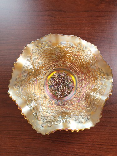 Pretty Yellow Vaseline FENTON Carnival Glass Leaf Chain Ruffled Bowl - Picture 7 of 19