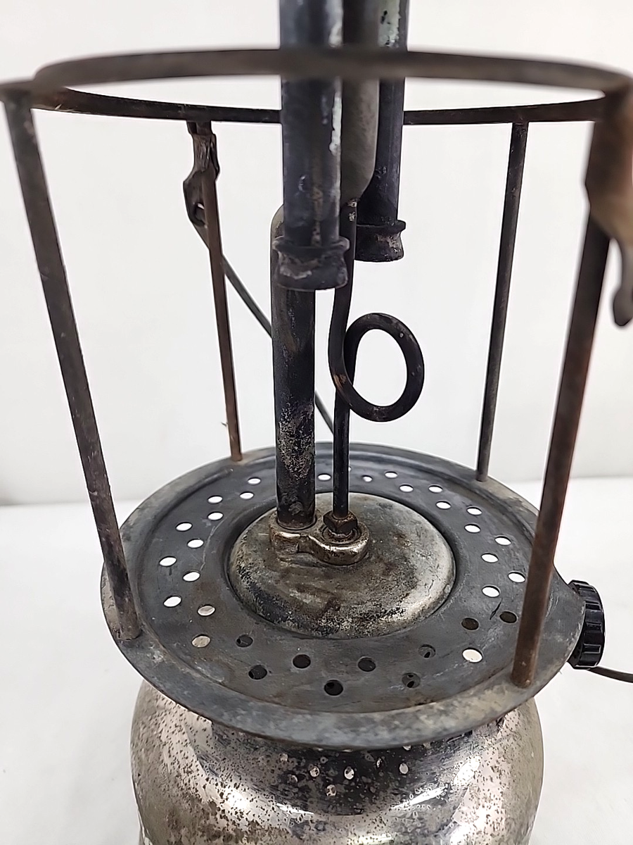 1930 Coleman Quick-Lite Lantern L327/L427 Model Green Top