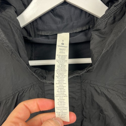 Lululemon Jacke Damen UK 12 schwarz Freizeit Kapuze leichte lockere Passform Track Training - Bild 4 von 9