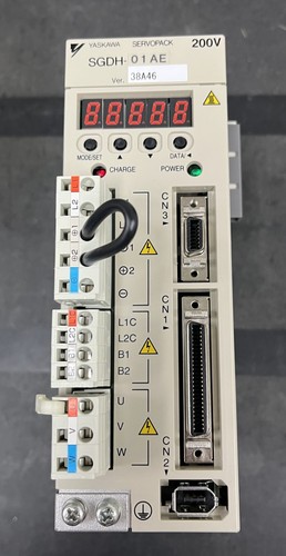 Yaskawa SGDH-01AE Servo Drive - Picture 2 of 6