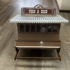 New Heritage Farms Feed and Seed Squirrel Proof Bird Feeder No Box. Heavy Duty