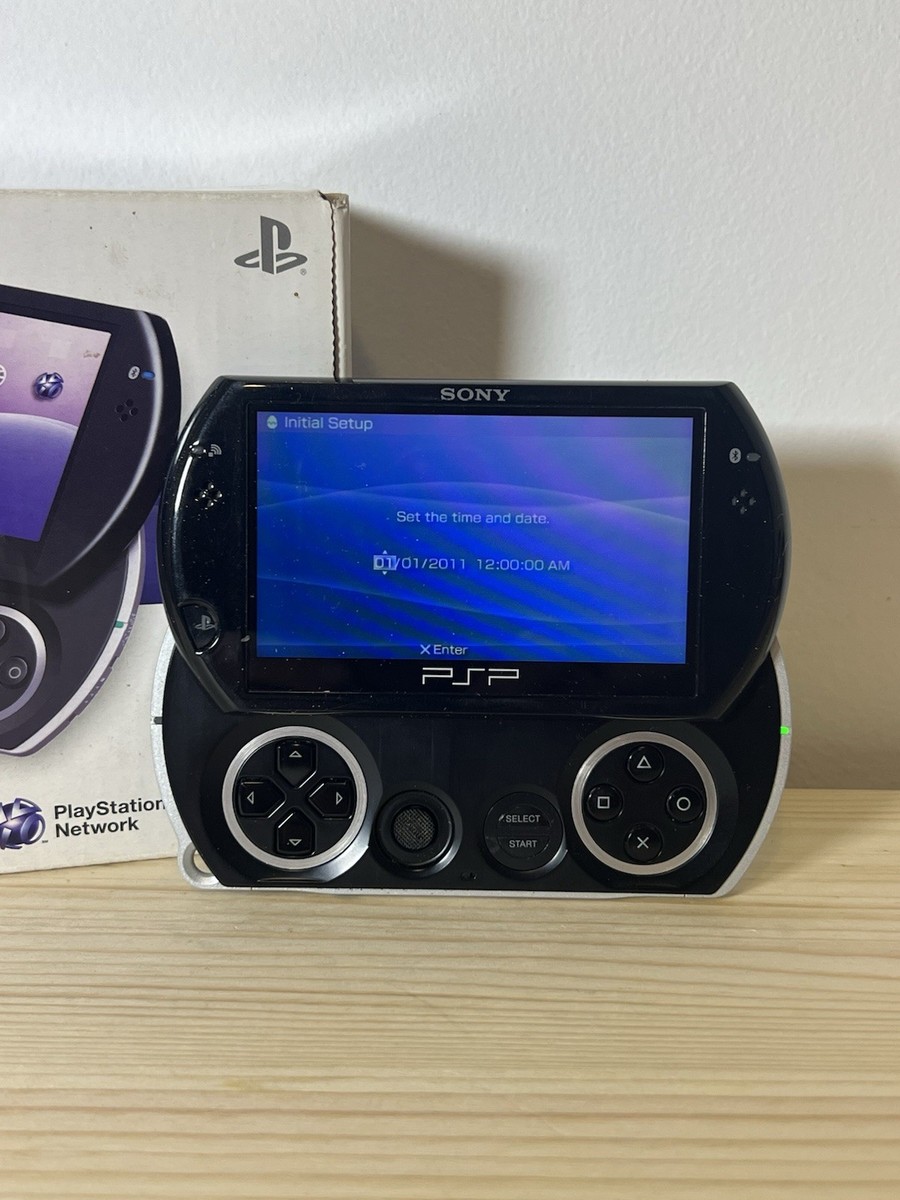 PlayStation Portable - psp go 中古 SONY PSP go body 16GB piano black with outer box from Japan