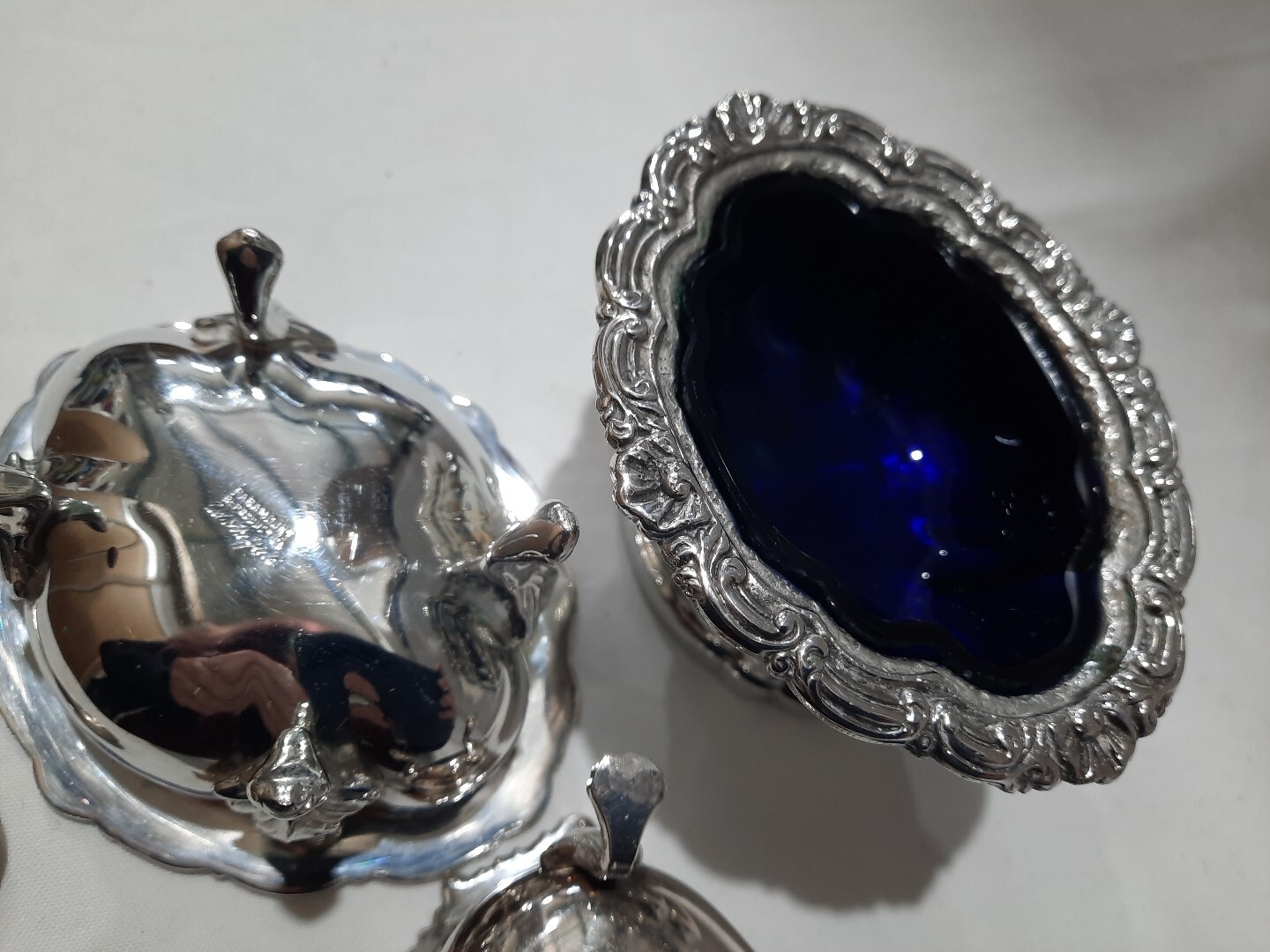 Bulk Sheffield Silverplate Serving Tray, Mustard & Salt with spoons & Shakers - Picture 6 of 18