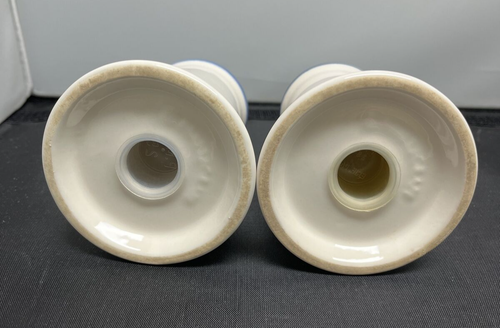 Pfaltzgraff Blue Village Salt and Pepper Set - Vintage Discontinued Pattern - Picture 3 of 3