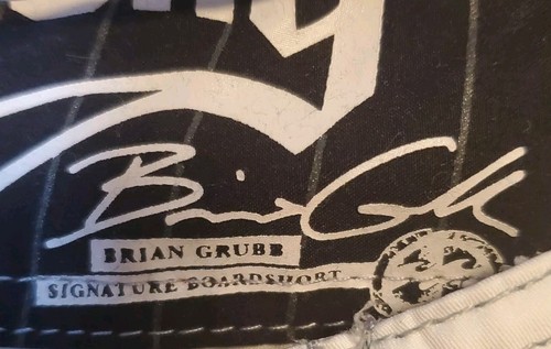 VTG BILLABONG Brian Grubb Board Shorts 36 w/ Huge Embroidered Spell Out Logo - Picture 3 of 10