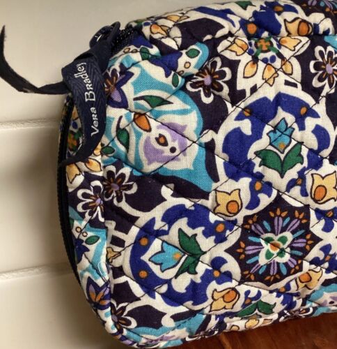 Vera Bradley Travel Jewelry Case Organizer Lisbon Medallion Pattern Zip Around - Picture 2 of 12