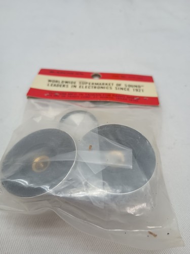 3 Knobs Radio Shack 274-391 - Picture 6 of 7