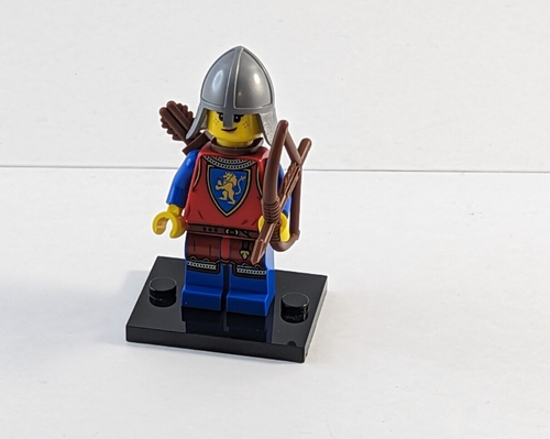 LEGO Lion Knights Castle Minifigure Female Archer w/ Freckles 10305 cas564 NEW!! - 第 1/3 張圖片