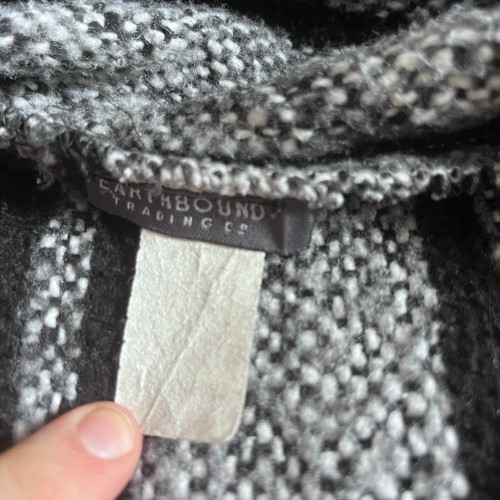 Earthbound Trading Co Size S Baja Hoodie Drug Rug Black White Mexican Poncho GUC - Picture 4 of 4