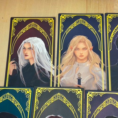 Throne of Glass Foiled Bookmark Set of 9, Rowan Manon Lysnadra, 8"h - Foto 5 di 6