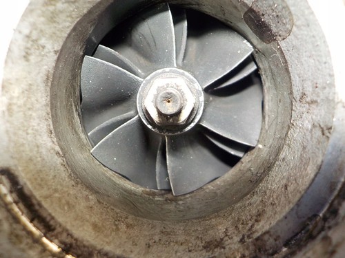 VOLVO XC90 I 2.9 T6 TURBOLADERTURBINE 8658623 / RO 60991 - Bild 8 von 9