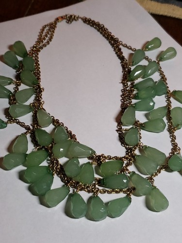 Faux Fashion Jewelry Necklace 18" adjustable light green beads gold chain - Picture 6 of 6