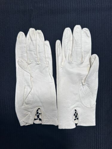 Vintage Unbranded Womens Ivory White Ladies Formal Gloves 50's 60's Glamour - Picture 3 of 5