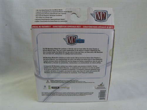 M2 Machines-Model Kit 1959 VW Microbus Deluxe USA Model 1:64 Scale Diecast R15 - Picture 2 of 6