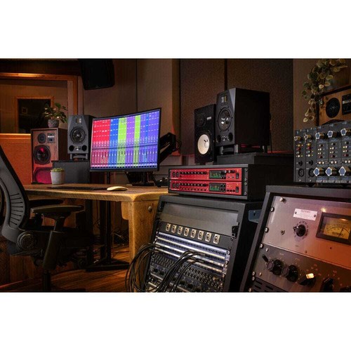 Focusrite Clarett+ OctoPre Eight-channel ADAT Mic Preamp - Picture 4 of 4