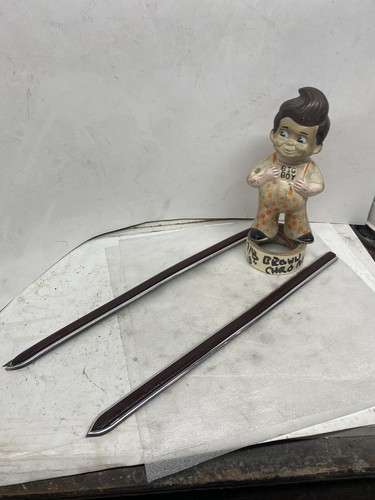 Self-Adhering 7/ 8" Wide Vintage Body Side Molding Brown / Chrome 18” 2 Pieces - Picture 2 of 11