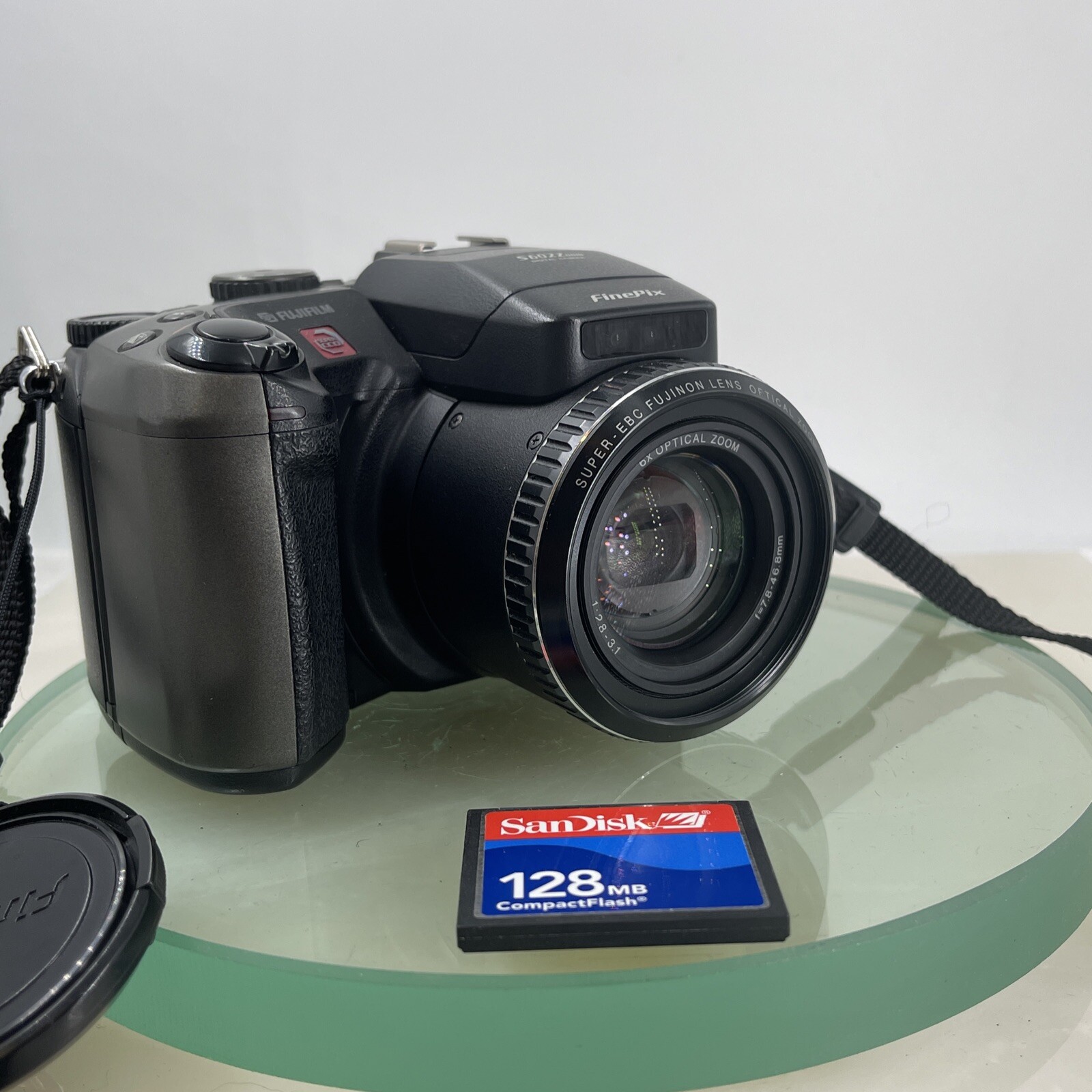 Foto 1 di 9