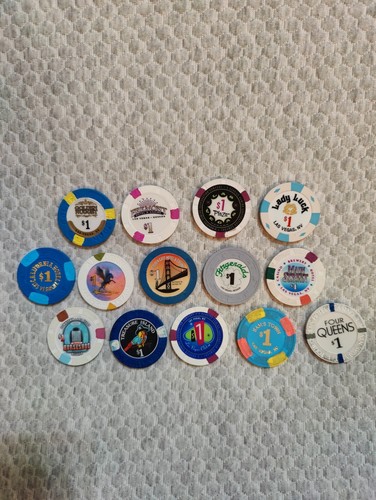 Vintage las vegas casino chips, various casinos plus 3 M&M chips 14 Total
