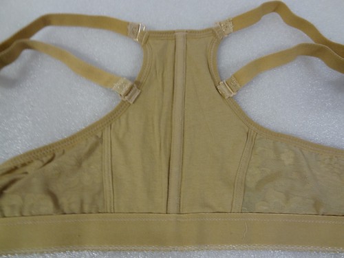 Neu Neu im Karton Chic Shaper Damen perfekte Haltung Brustformung Lifting beige Medium 36-38 - Bild 14 von 17