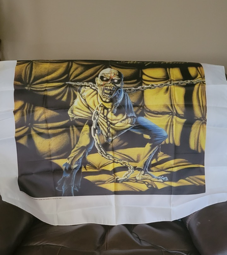 Iron Maiden Piece of Mind 45 X 48 Tapestry Rock Art 1983 Nikry Novelties Co Inc - Picture 2 of 8