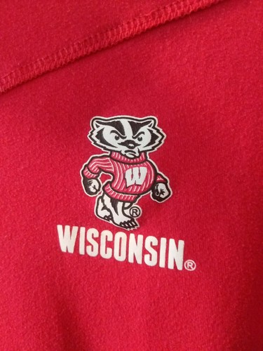 Unisex NCAA WI Badgers Long Sleeve Red & Gray 1/4 Zip Pullover Sz. L - Picture 2 of 5