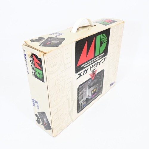 Sega Mega Drive HAA-2510 Console 16-Bit System Japanese Model Tested Japan - Picture 5 of 17