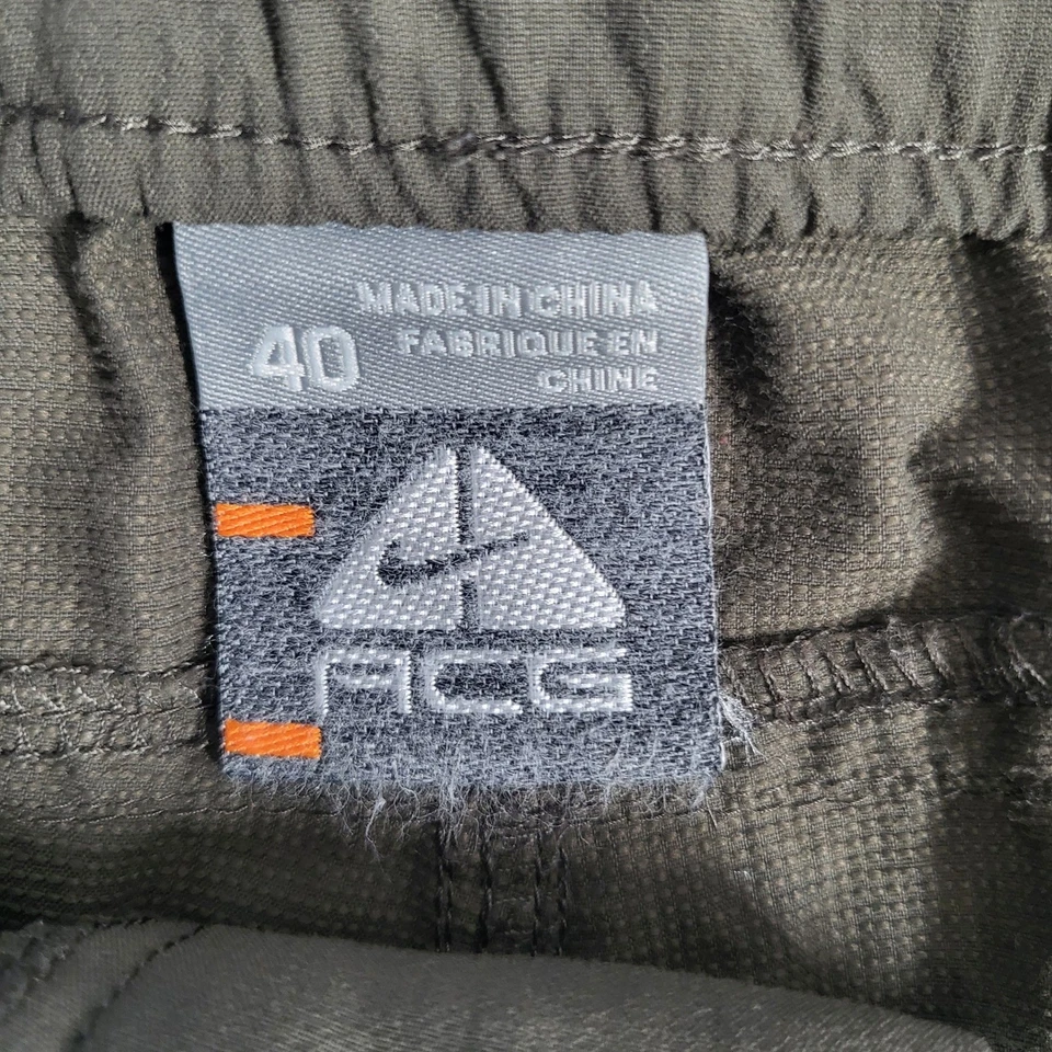 Pantalones Cortos de Senderismo Nike ACG Para Hombres Aire Libre Nylon Caqui Tostado con Cinturón Talla 40 Foto 4 de 4