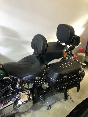 Fahrer Rückenlehne Tech passend für Harley Davidson Softail Modelle 07-17