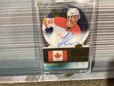 2022/23 UPPER DECK CLEAR CUT AUTO  JONATHAN HUBERDEAU PRIDE OF CANADA. 26/99