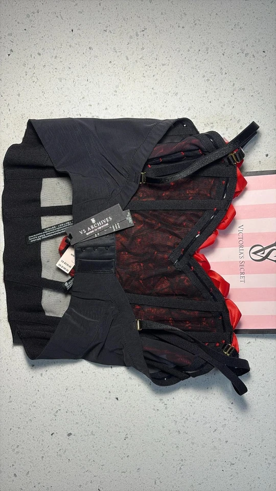 Victoria’s Secret Very Sexy VS Archives Rosette Corset Top Size M NWT - Image 2 of 4