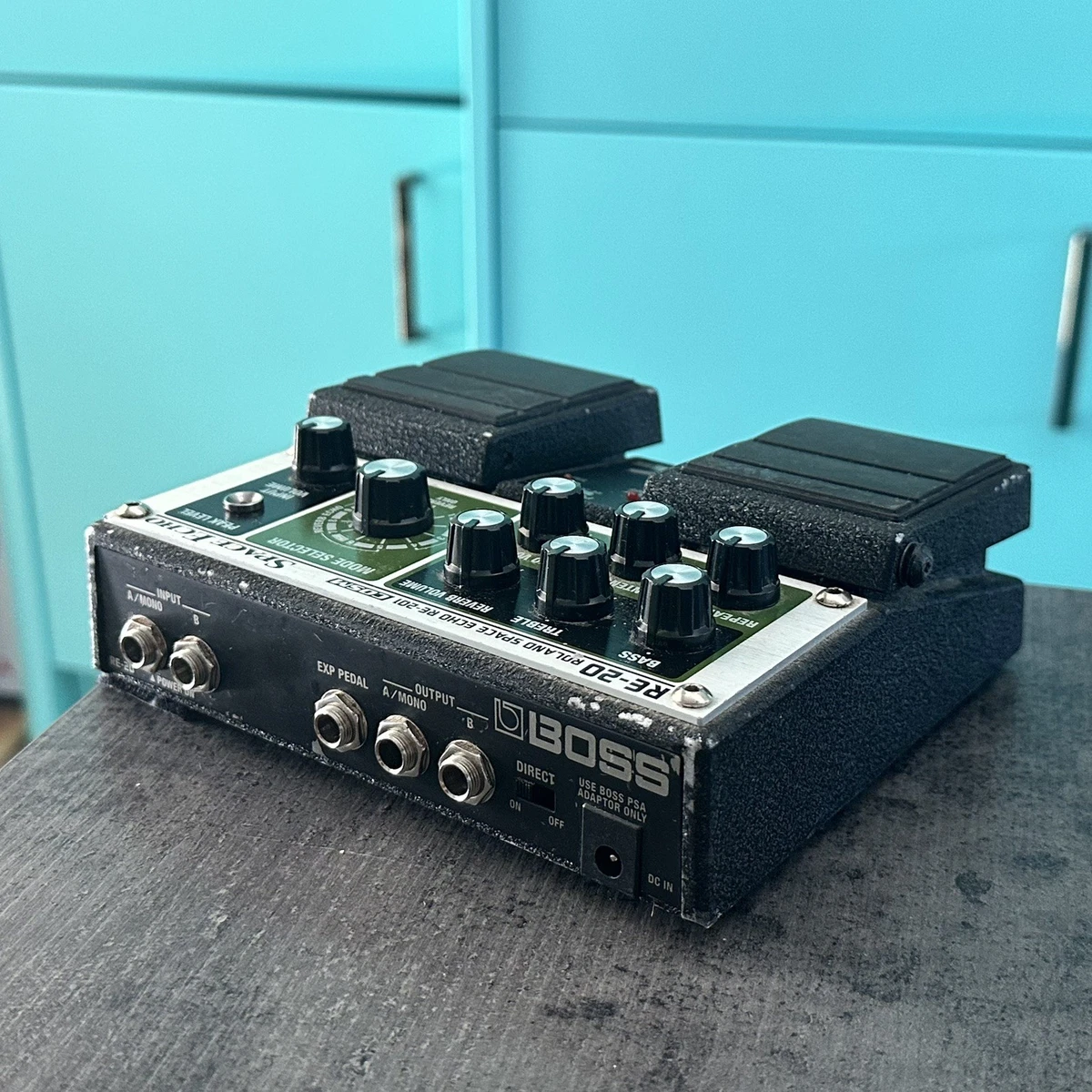 Boss RE-20 Roland Space Tape Echo RE-201 Delay Reverb Guitar Effects Twin Pedal