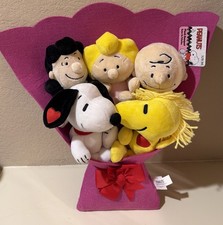 Peanuts Gang Plush 16 Bouquet Snoopy Charlie Brown Woodstock Lucy Sally NWT