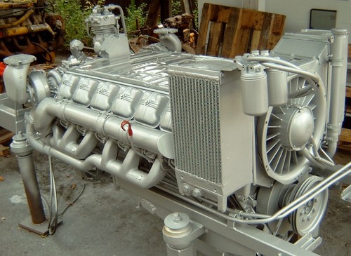 V12 Turbodiesel- Motor Deutz BF12L513F Faun K40, Krupp Kranwagen MAN KAT
