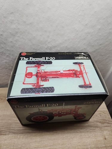 ERTL FARMALL F-20 PRECISION SERIES 1/16 NIB - Picture 2 of 5
