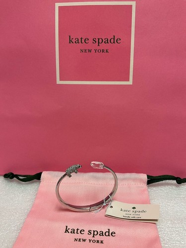 Neu mit Etikett Kate Spade New York Arctic Friends Eisbär aufklappbares Armreif Armband - Bild 2 von 12