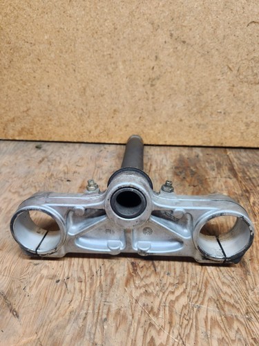 2005 Ducati 749 Superbike Biposto OEM Lower Steering Stem Fork Clamp Crown - Picture 3 of 6