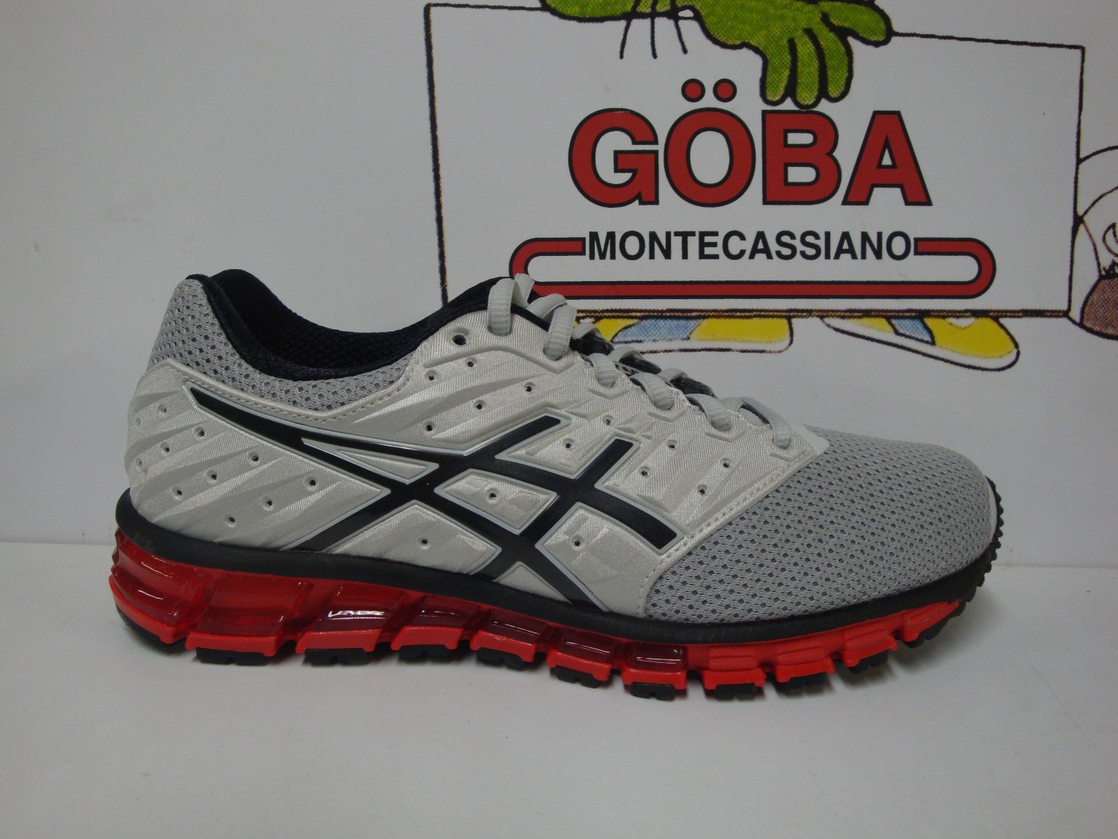 ASICS QUANTUM 180 2 MX glacier Grau/phantom/fiery ROT ASICS QUANTUM 180 2 glacier MX glacier 2 Grau/phantom/fiery ROT d56d30