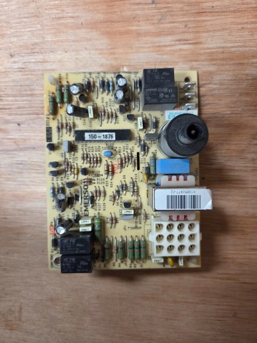 Trane Emerson X13650877-02 Control Board 50C02-495-03 - Picture 1 of 3