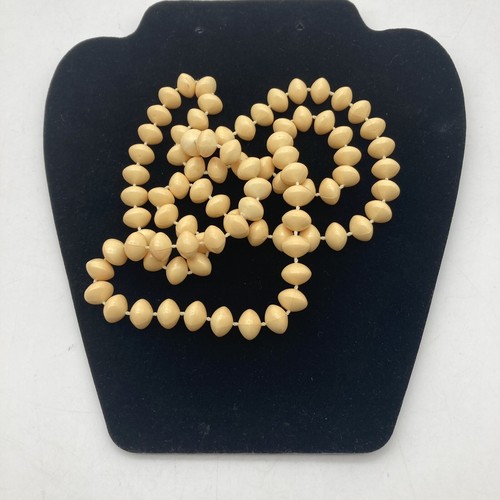 Vintage Beige Tan Saucer Bead Beaded Necklace, 16.5'' - Picture 9 of 10