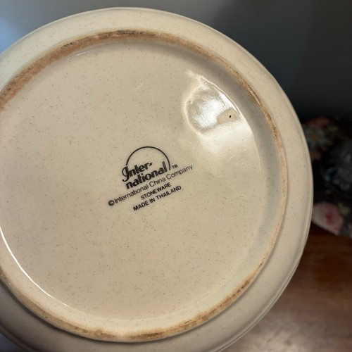 2 Vintage International China Company Heartland Stoneware Canisters Thailand EUC - Picture 9 of 18