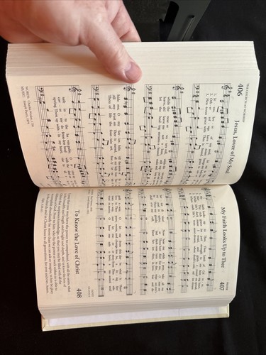 Celebrating Grace Hymnal - Ivory - Pew Edition - Hardcover 2010 - Bild 10 von 17