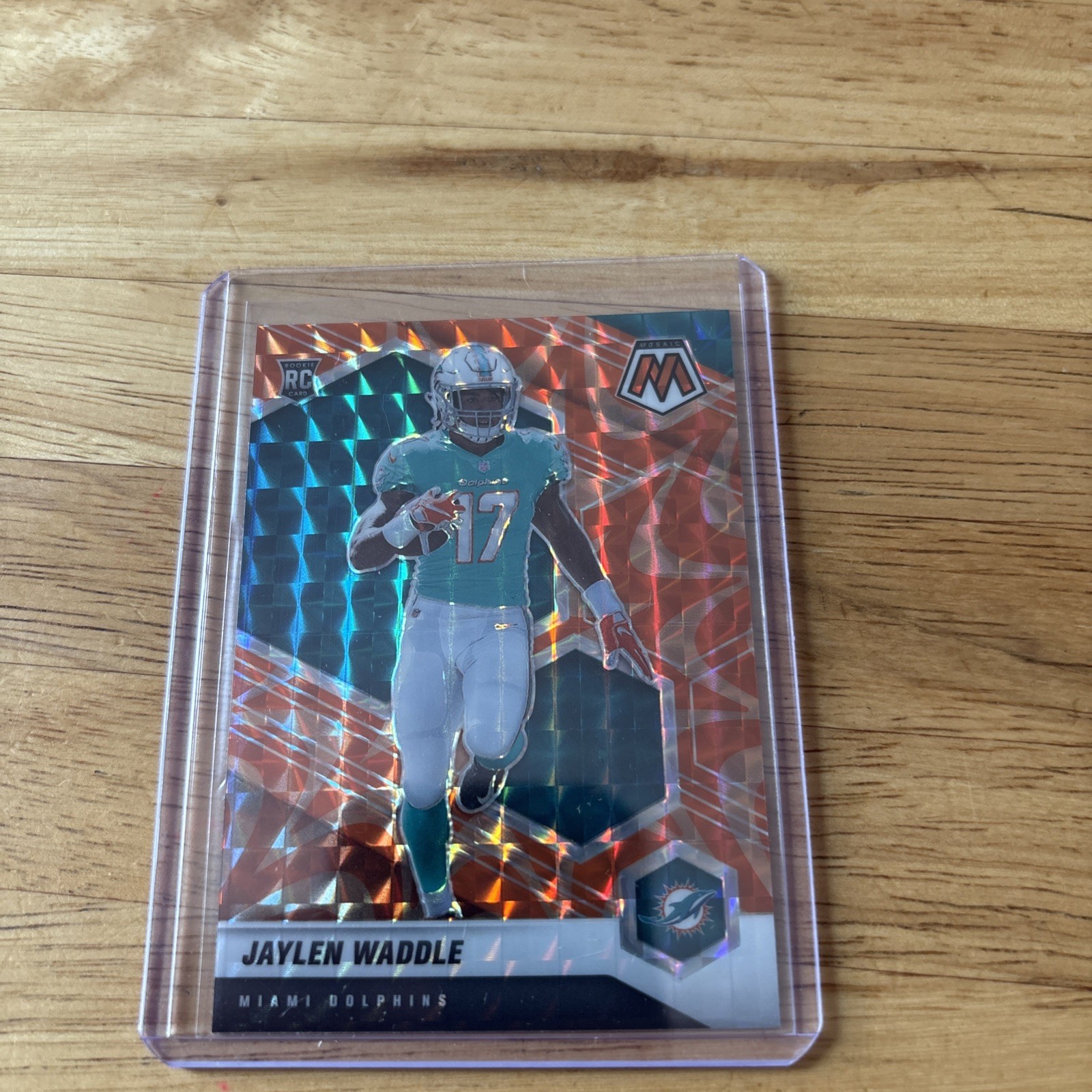 2021 Panini Mosaic - Rookies Jaylen Waddle #308 Mosaic Reactive Orange Prizm...