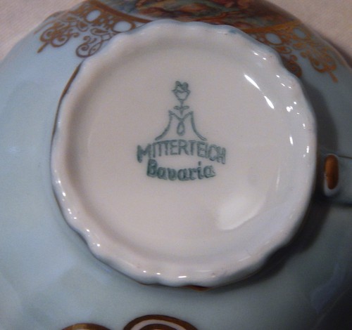 Mitterteich Bavaria Demitasse Cup and Saucer Set Romantic Scenes - Picture 6 of 6