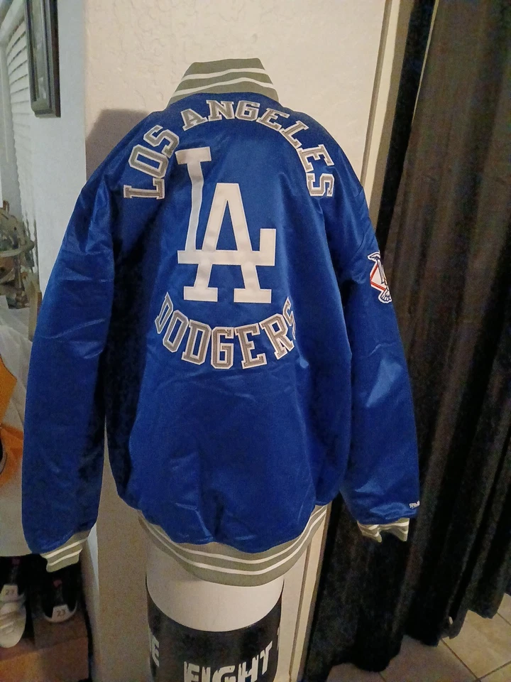 Chaqueta ligera de satén Mitchell & Ness blanca de los Dodgers de Los Ángeles para hombre Foto 3 de 4