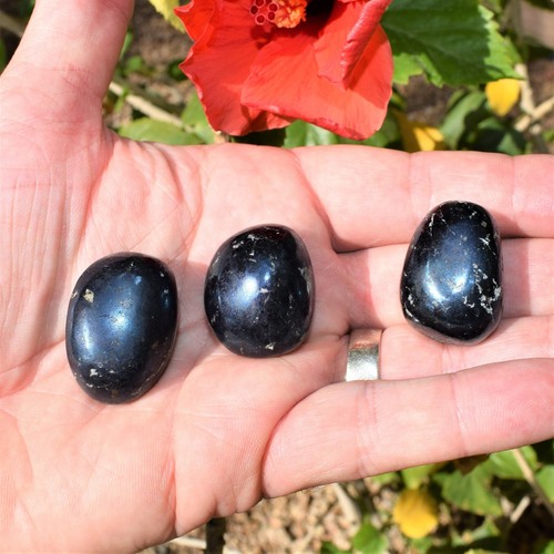 VERY RARE BLUE HEALER Covelite Crystal Hand-cut & Polished with Stand ~33 grams - Picture 4 of 12