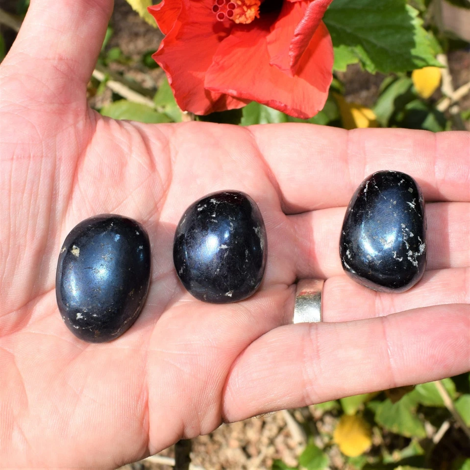 MUY RARO CURANDERO AZUL Cristal Covelite cortado a mano y pulido con soporte ~33 gramos Foto 4 de 4