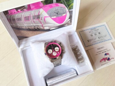 SEIKO Hello Kitty クロノグラフ腕時計　5000本限定品 ハローキティ50周年限定デザイン♡SEIKOから「ハローキティ