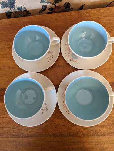 4- VINTAGE TAYLOR SMITH TAYLOR ECHO DELL BLUE INSIDE -CUP/SAUCER SETS - Picture 2 of 8