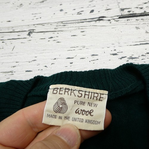 Berkshire Wool Sweater Size Small Green V Neck made in United Kingdom - Picture 2 of 6